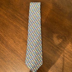 Boy’s Vineyard Vines tie
